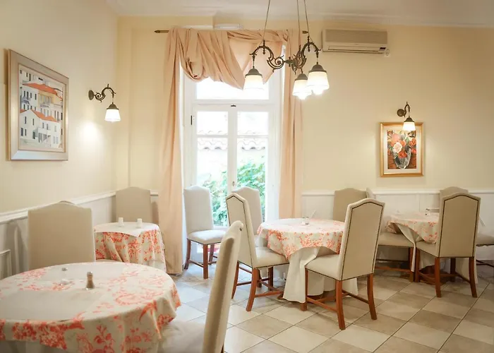 Ξενοδοχείο Archontiko Eleni 2*