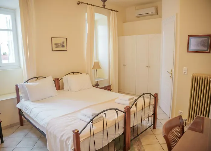 Ξενοδοχείο Archontiko Eleni 2*